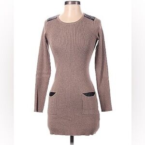 Fitted dress zipper shoulders, unique, leather pockets